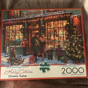 Buffalo Christmas Toyshop 2000 Piece Puzzle